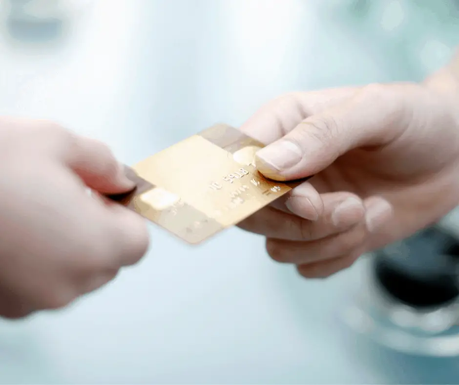 Minimalist finances using credit card